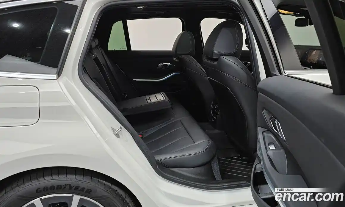BMW 3 серия 2024 2.0 автомат (гидро), фото 17