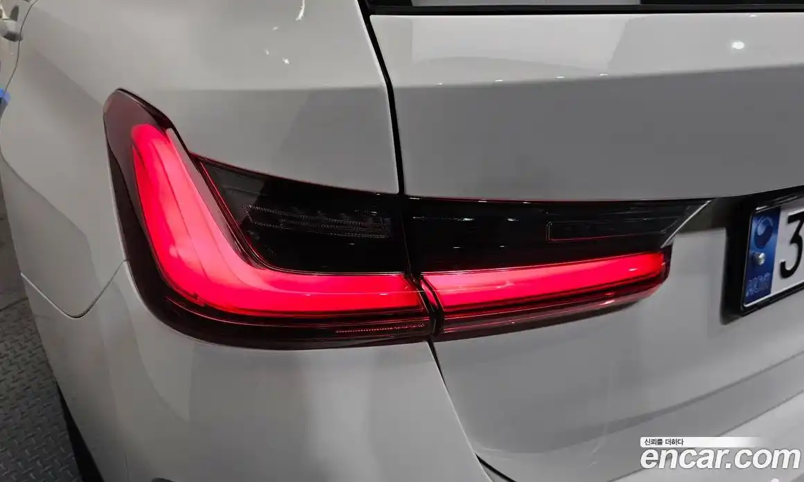 BMW 3 серия 2024 2.0 автомат (гидро), фото 9