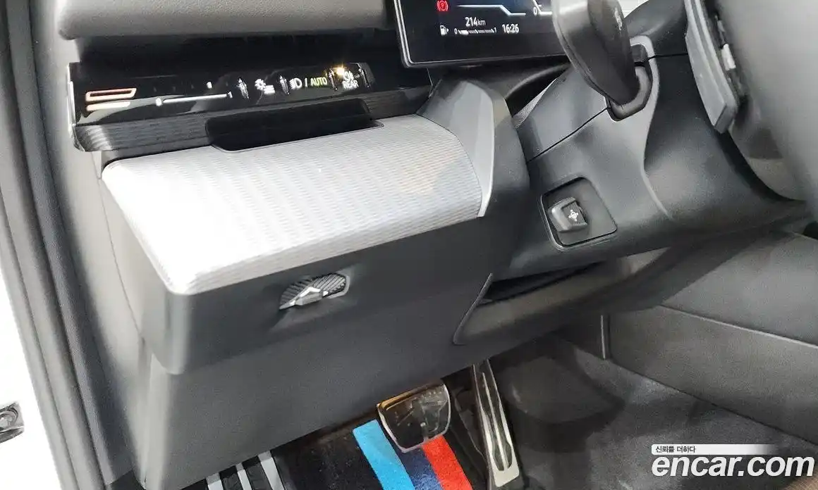 BMW 5-Series 2024 2.0 гидро, фото 30