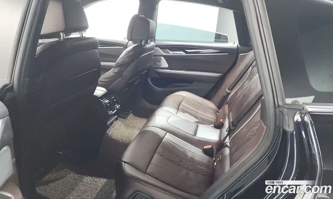 BMW 6-Series 2023 3.0 гидро, фото 28