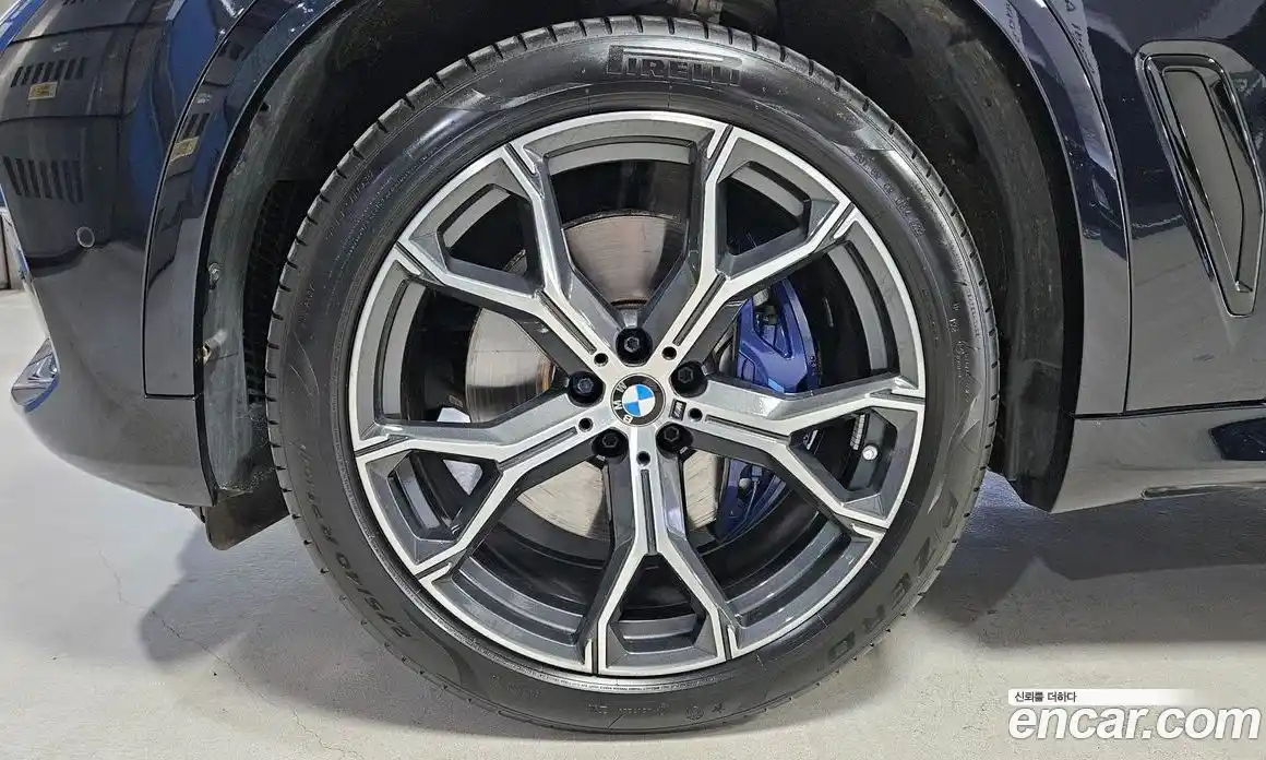 BMW X5 2022 3.0 автомат (гидро), фото 5