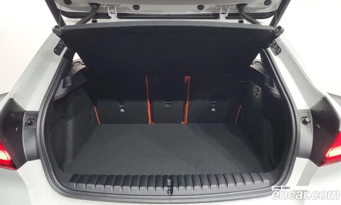 BMW 1 серия 2024 2.0 автомат (гидро), фото 24