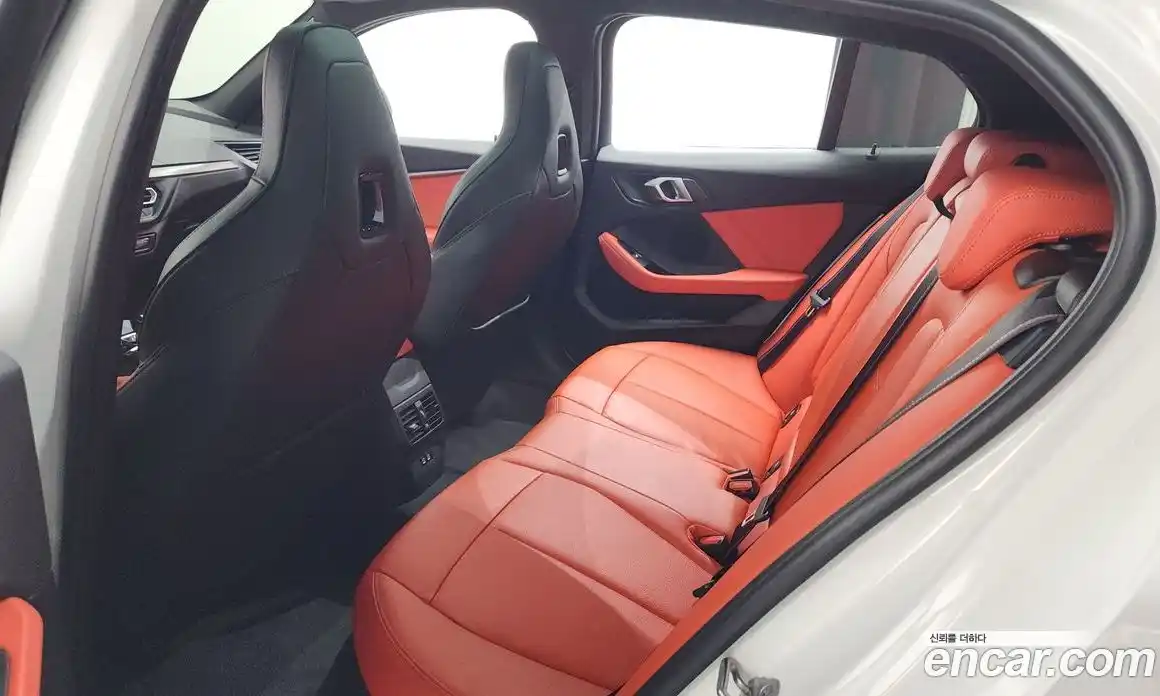 BMW 1 серия 2024 2.0 автомат (гидро), фото 25