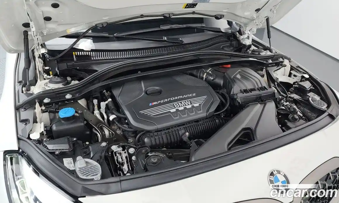 BMW 1 серия 2024 2.0 автомат (гидро), фото 5