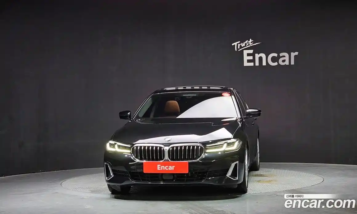 BMW 5 серия 2022 2.0 автомат (гидро), фото 3