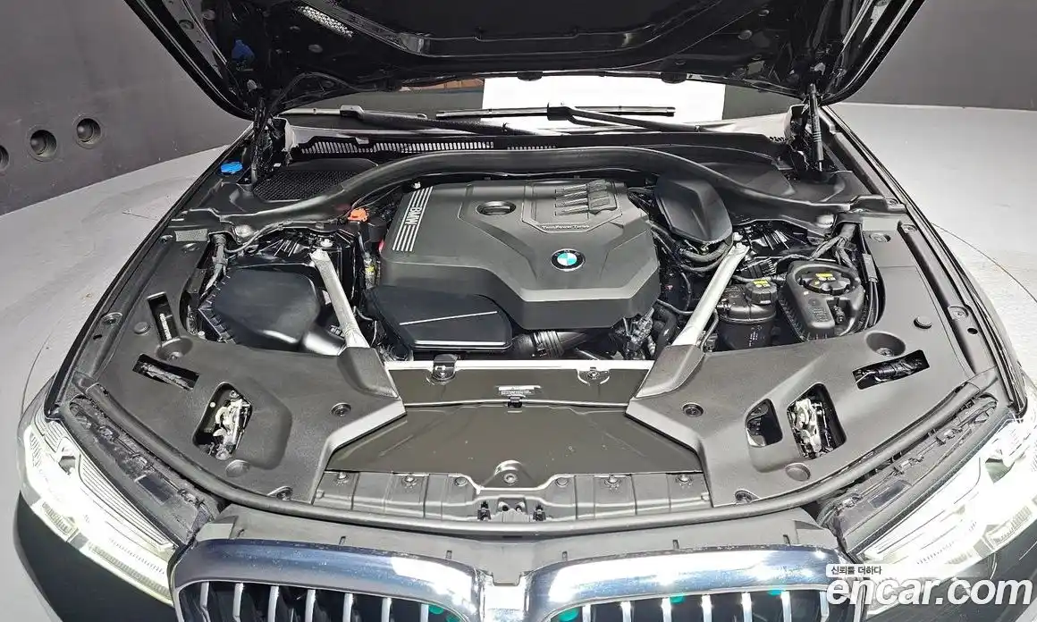 BMW 5 серия 2022 2.0 автомат (гидро), фото 6
