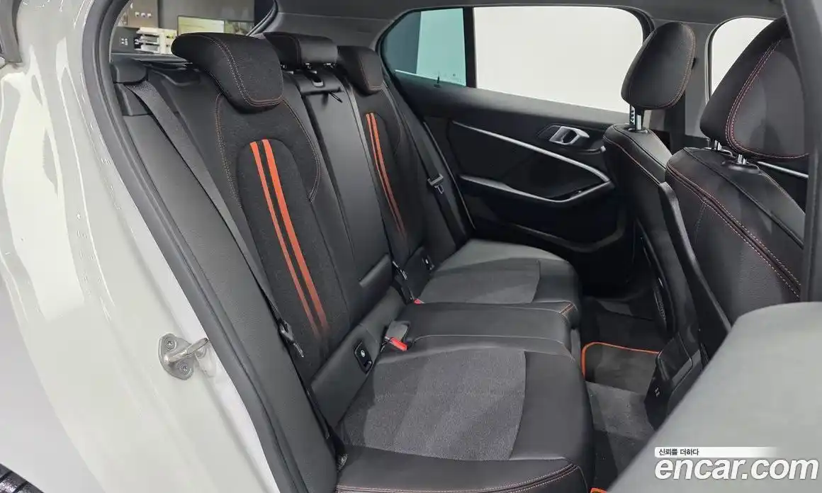 BMW 1 серия 2021 2.0 автомат (гидро), фото 18