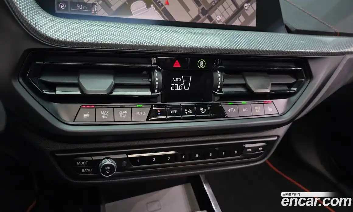 BMW 1 серия 2021 2.0 автомат (гидро), фото 23