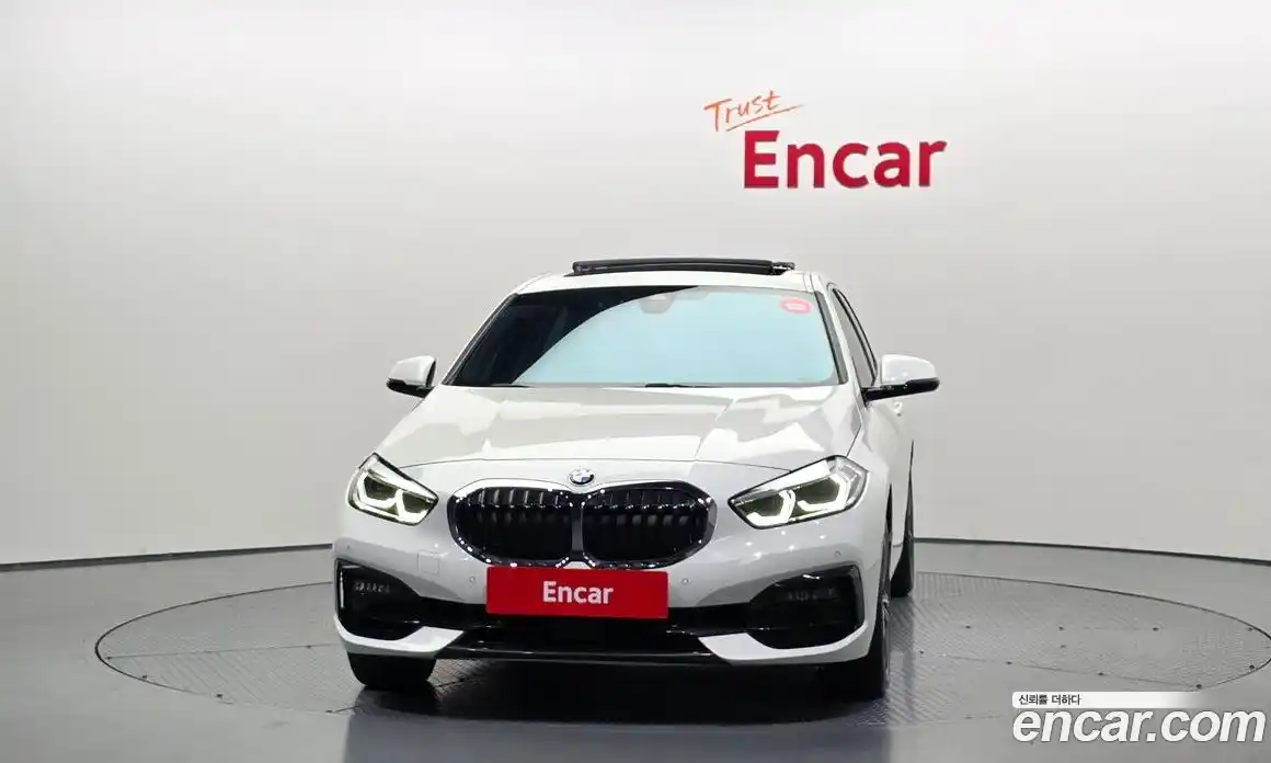 BMW 1 серия 2021 2.0 автомат (гидро), фото 3