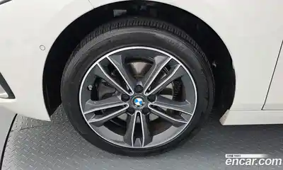 BMW 1 серия 2021 2.0 автомат (гидро), миниатюра 5