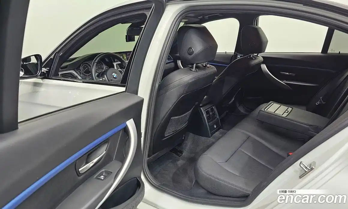 BMW 3-Series 2017 2.0 гидро, фото 16
