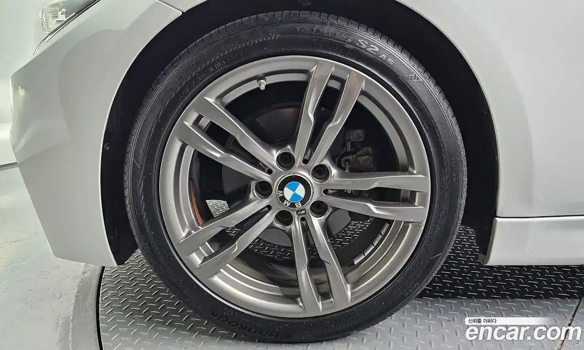 BMW 3-Series 2017 2.0 гидро, фото 5