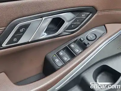 BMW 3-Series 2020 2.0 гидро, миниатюра 11