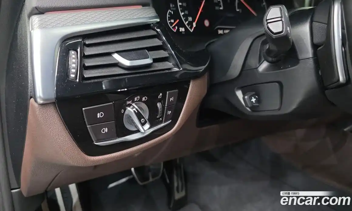 BMW 5-Series 2019 2.0 гидро, фото 31