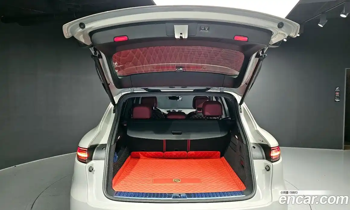 Porsche Cayenne 2023 3.0 автомат (гидро), фото 26