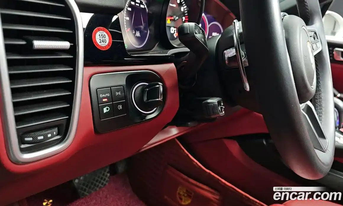 Porsche Cayenne 2023 3.0 автомат (гидро), фото 29