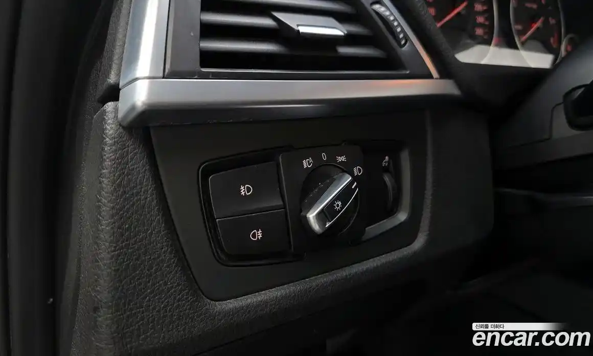 BMW 3-Series 2015 2.0 гидро, фото 18