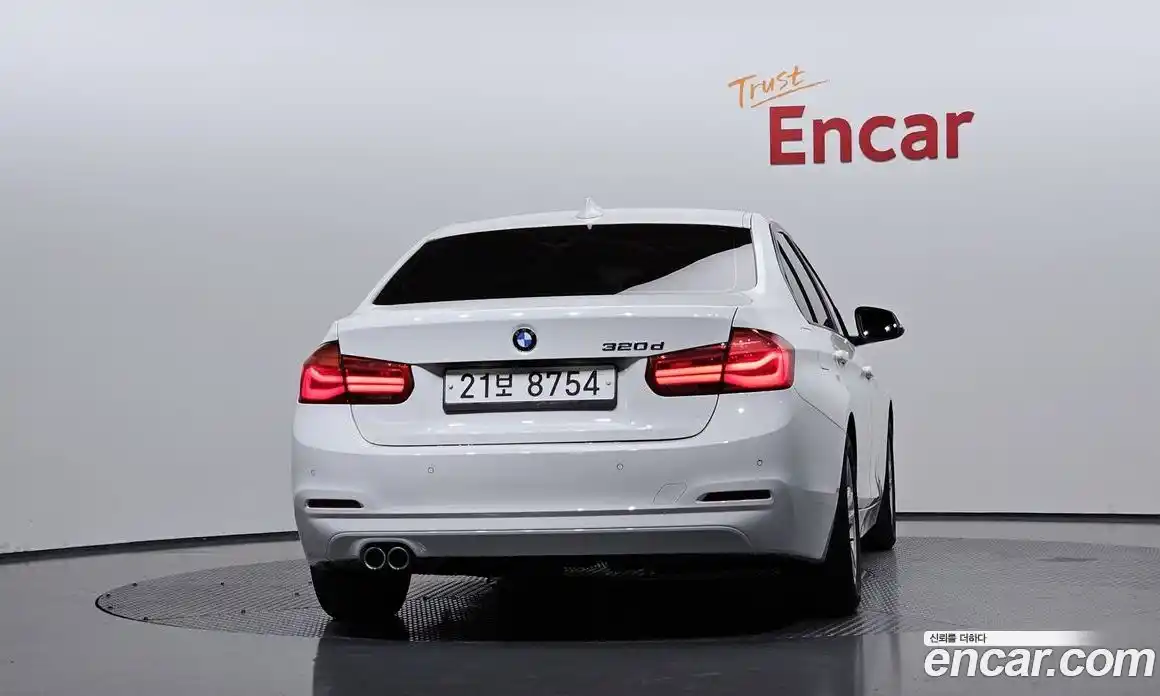 BMW 3-Series 2015 2.0 гидро, фото 4