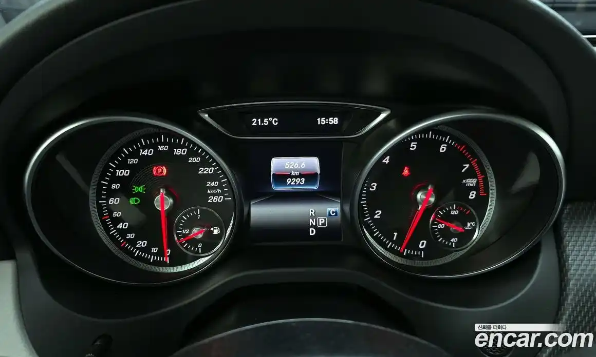 Mercedes-Benz GLA-Class 2018 2.0 гидро, фото 11 Mercedes-Benz GLA-Class 2018 2.0 гидро, фото 11