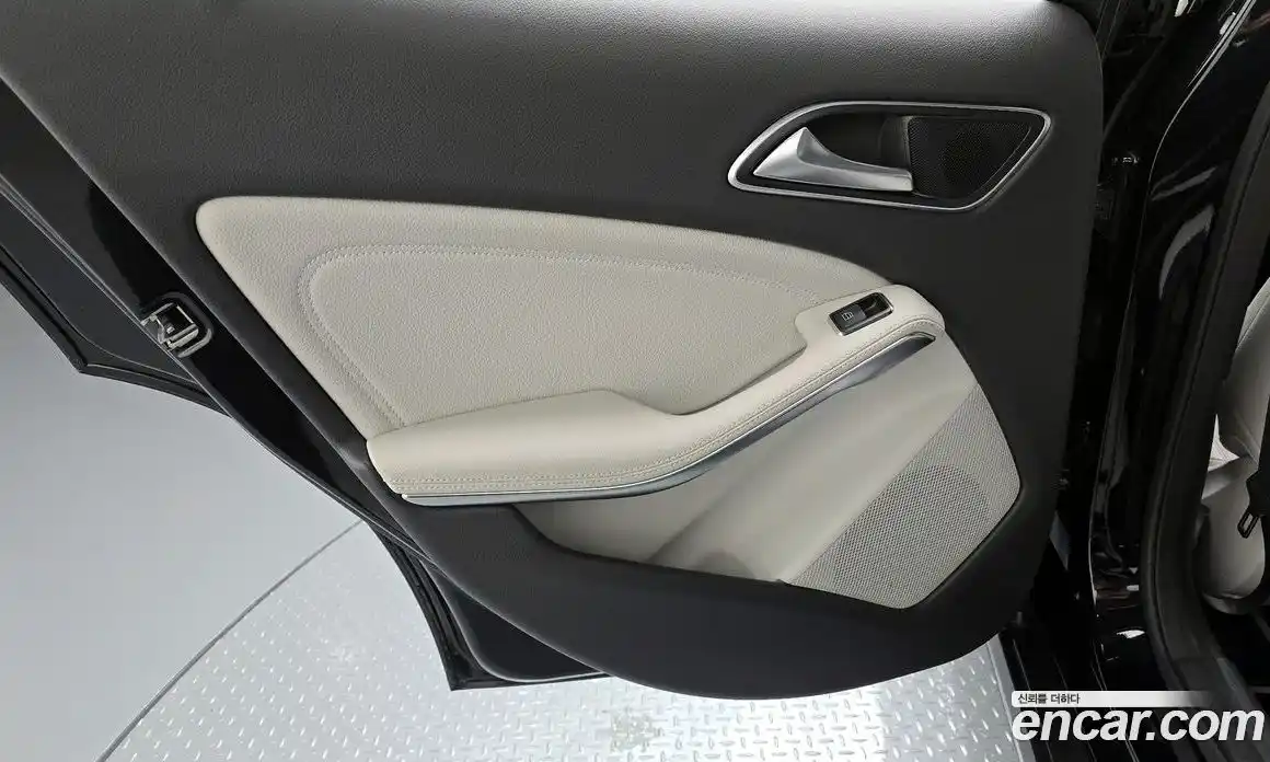Mercedes-Benz GLA-Class 2018 2.0 гидро, фото 15 Mercedes-Benz GLA-Class 2018 2.0 гидро, фото 15