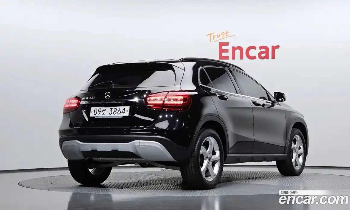 Mercedes-Benz GLA-Class 2018 2.0 гидро, фото 2 Mercedes-Benz GLA-Class 2018 2.0 гидро, фото 2