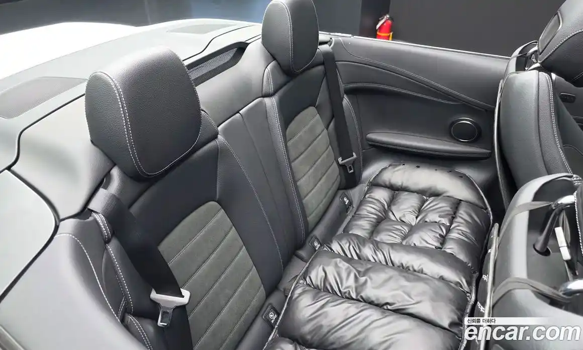 Mercedes-Benz C-Class 2023 2.0 гидро, фото 17