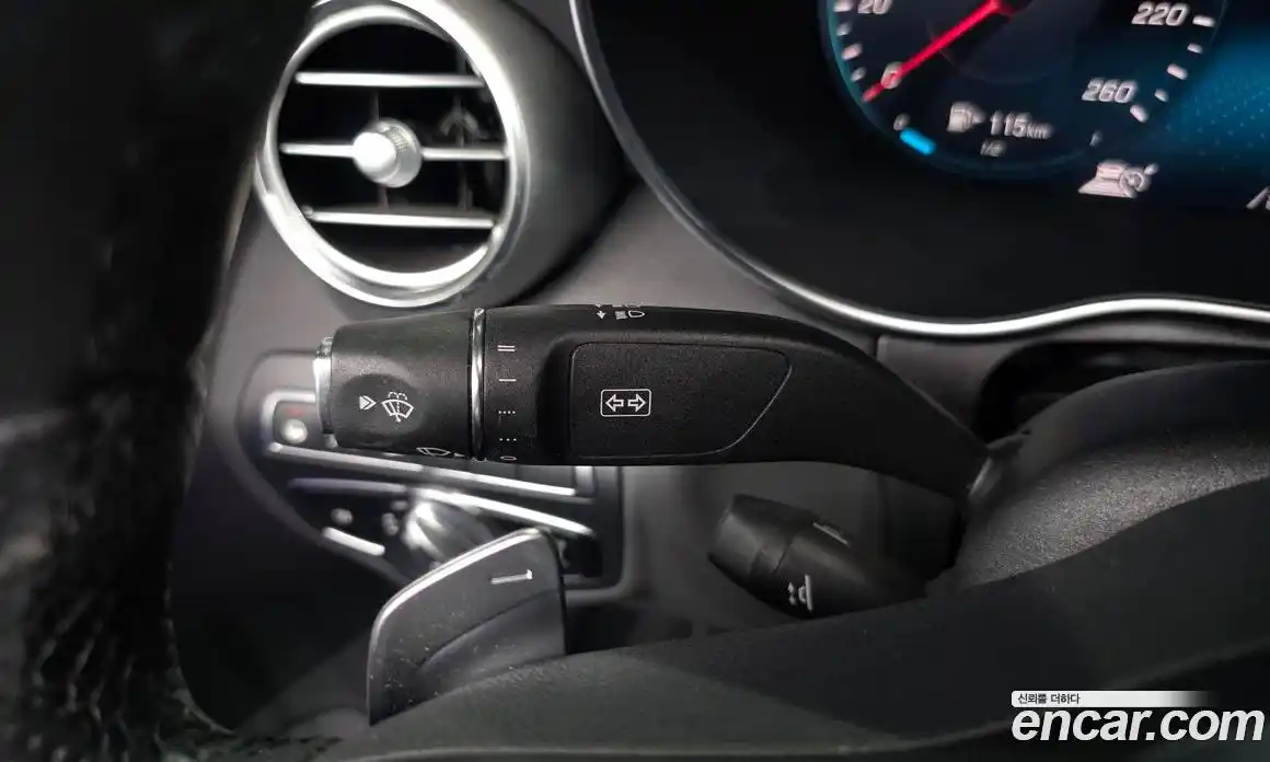 Mercedes-Benz C-Class 2023 2.0 гидро, фото 27