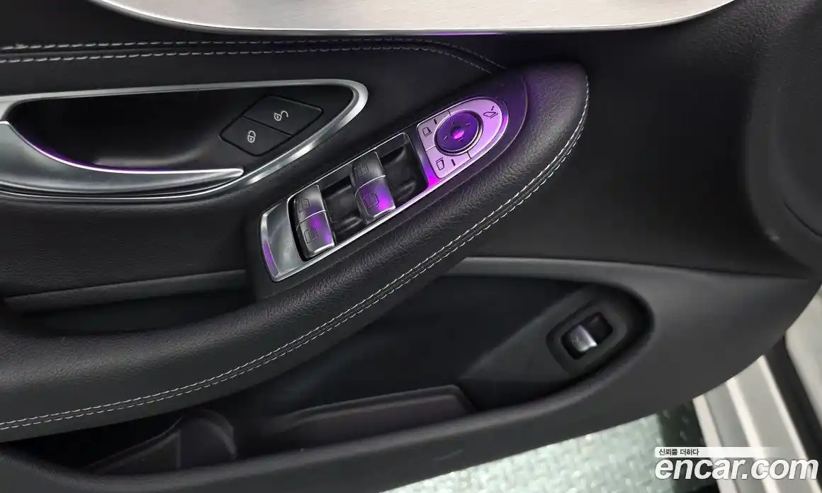 Mercedes-Benz C-Class 2023 2.0 гидро, фото 28