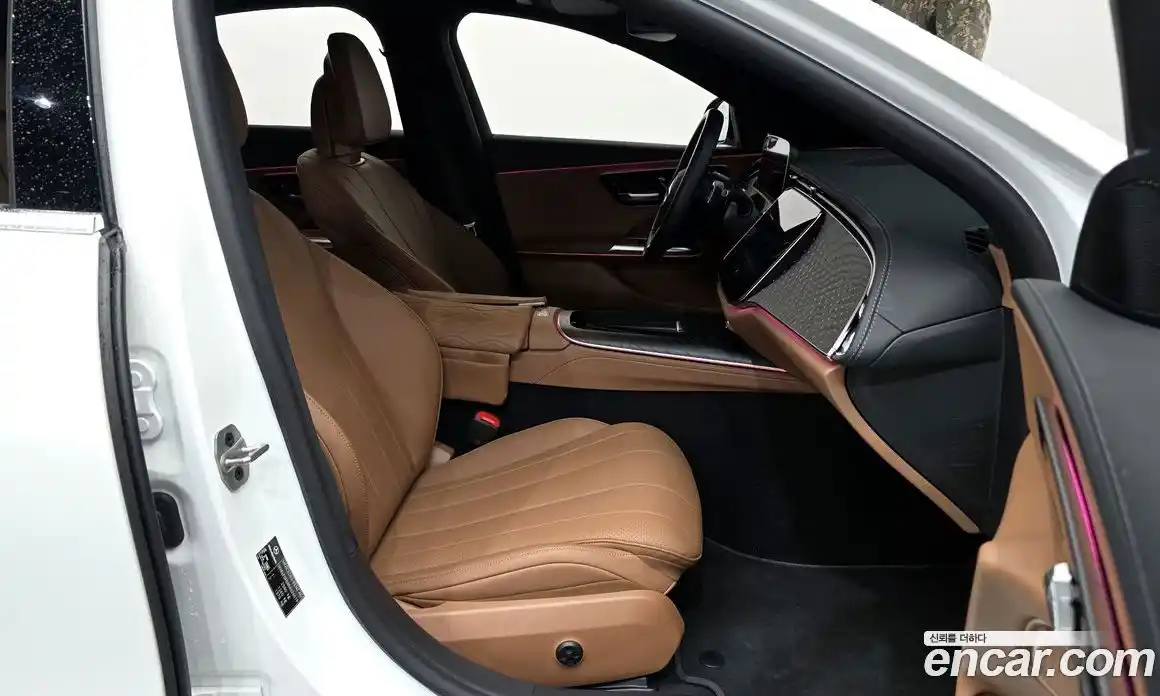 Mercedes-Benz E-Class 2024 2.0 гидро, фото 16