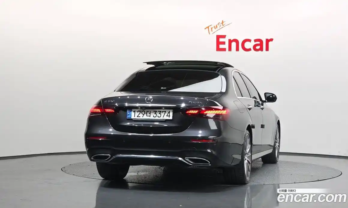 Mercedes-Benz E-Class 2021 2.0 гидро, фото 4
