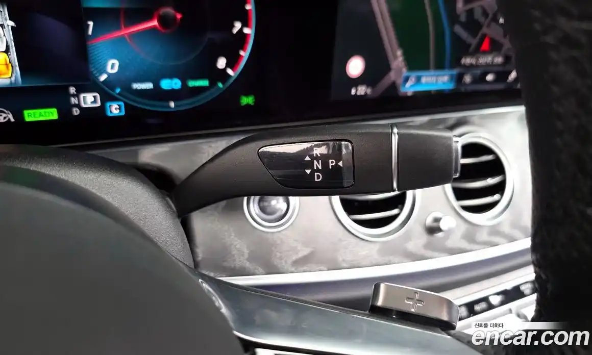 Mercedes-Benz E-Class 2021 2.0 гидро, фото 9
