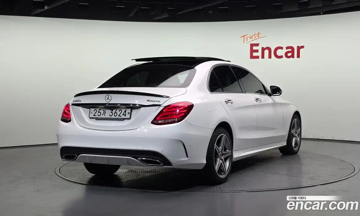 Mercedes-Benz C-Class 2017 2.1 гидро, фото 2