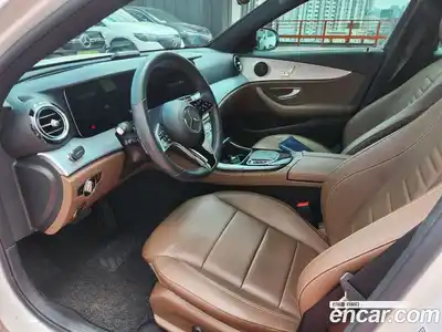 Mercedes-Benz E-Class 2021 2.0 гидро, миниатюра 2