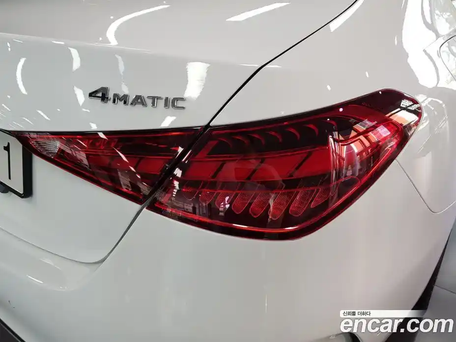 Mercedes-Benz C-Class 2023 2.0 гидро, фото 13