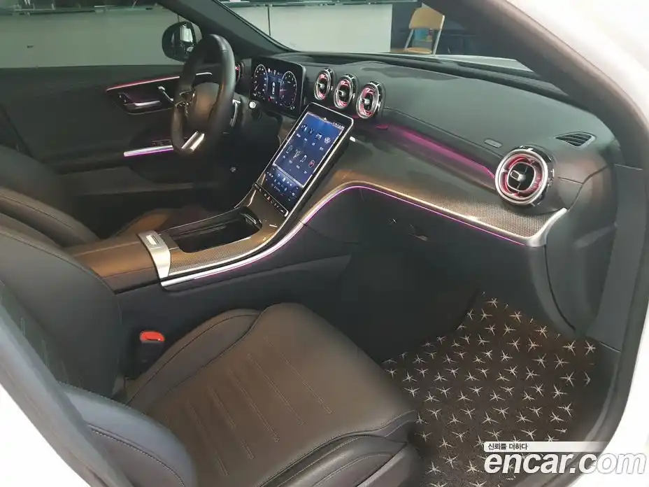 Mercedes-Benz C-Class 2023 2.0 гидро, фото 18