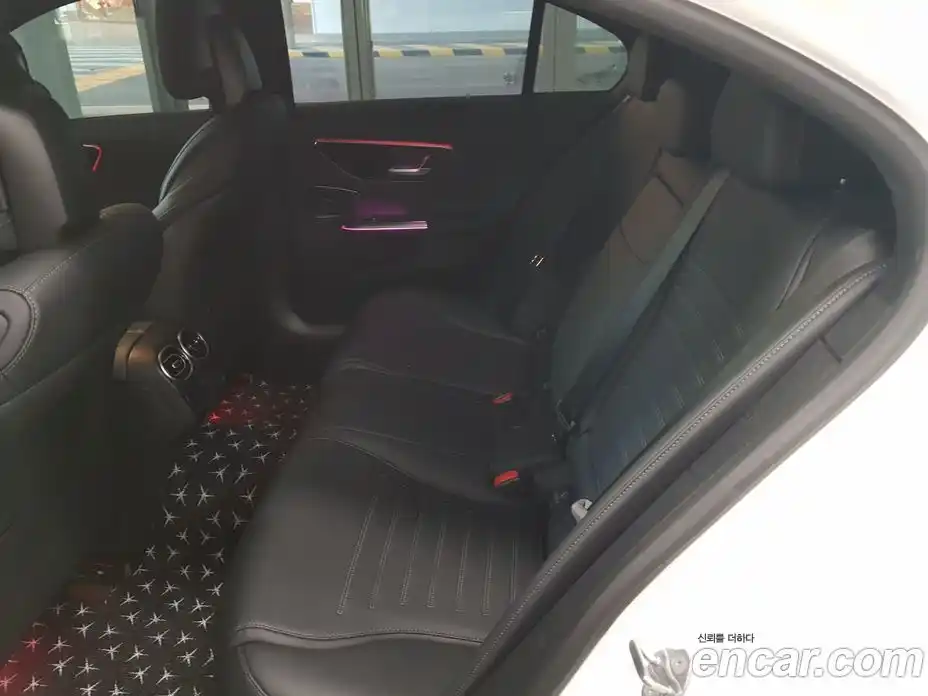 Mercedes-Benz C-Class 2023 2.0 гидро, фото 20