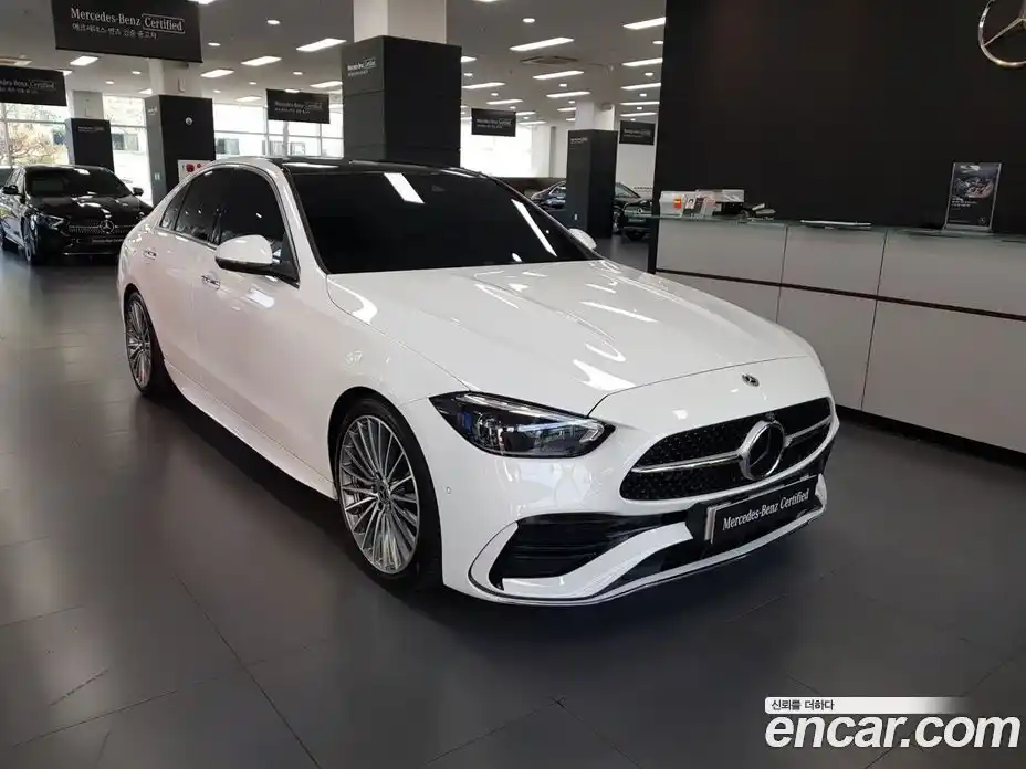 Mercedes-Benz C-Class 2023 2.0 гидро, фото 2