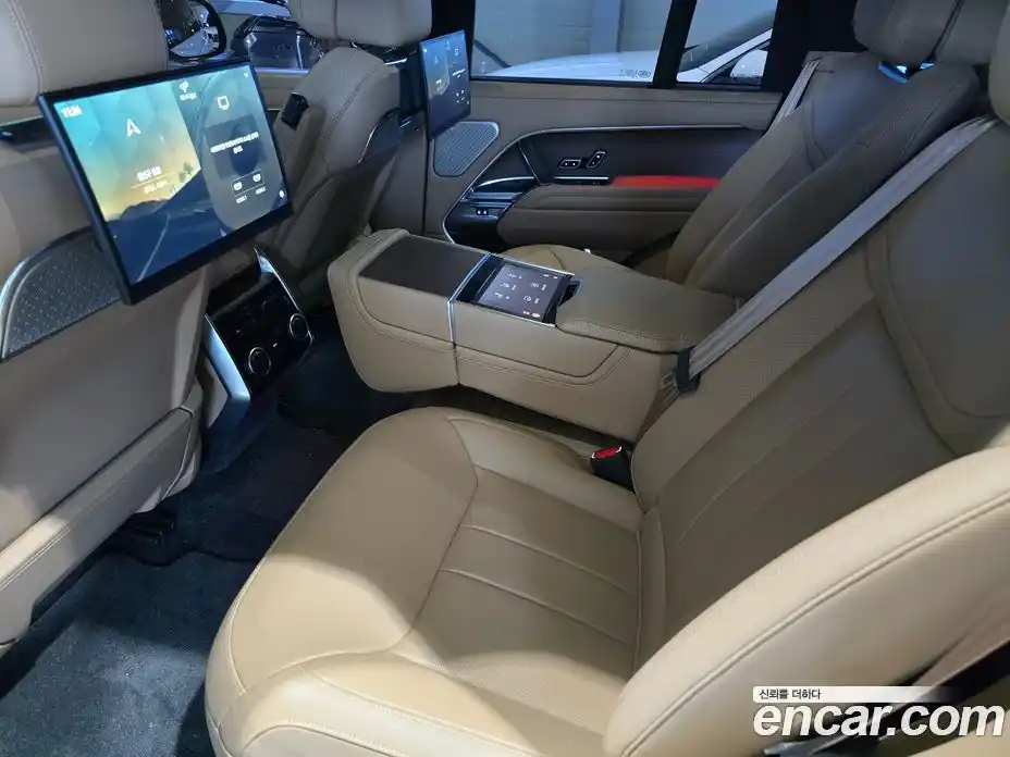 Land Rover Range Rover 2024 4.4 автомат (гидро), фото 14