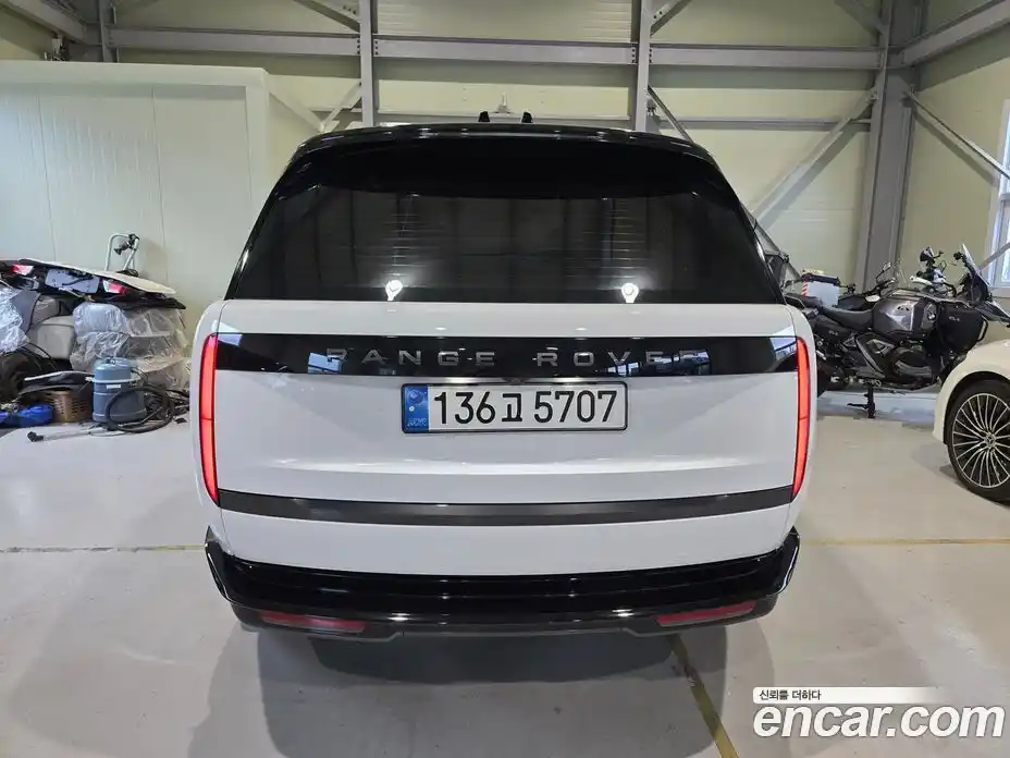 Land Rover Range Rover 2024 4.4 автомат (гидро), фото 4