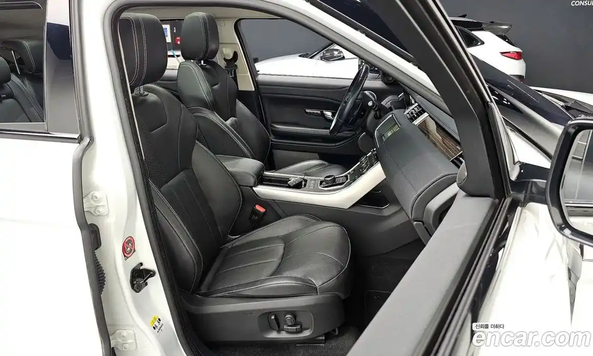 Land Rover Range Rover Evoque 2018 2.0 автомат (гидро), фото 15