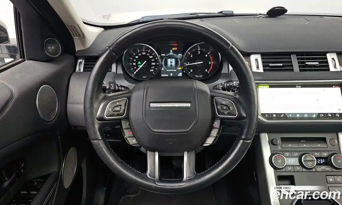Land Rover Range Rover Evoque 2018 2.0 автомат (гидро), фото 17