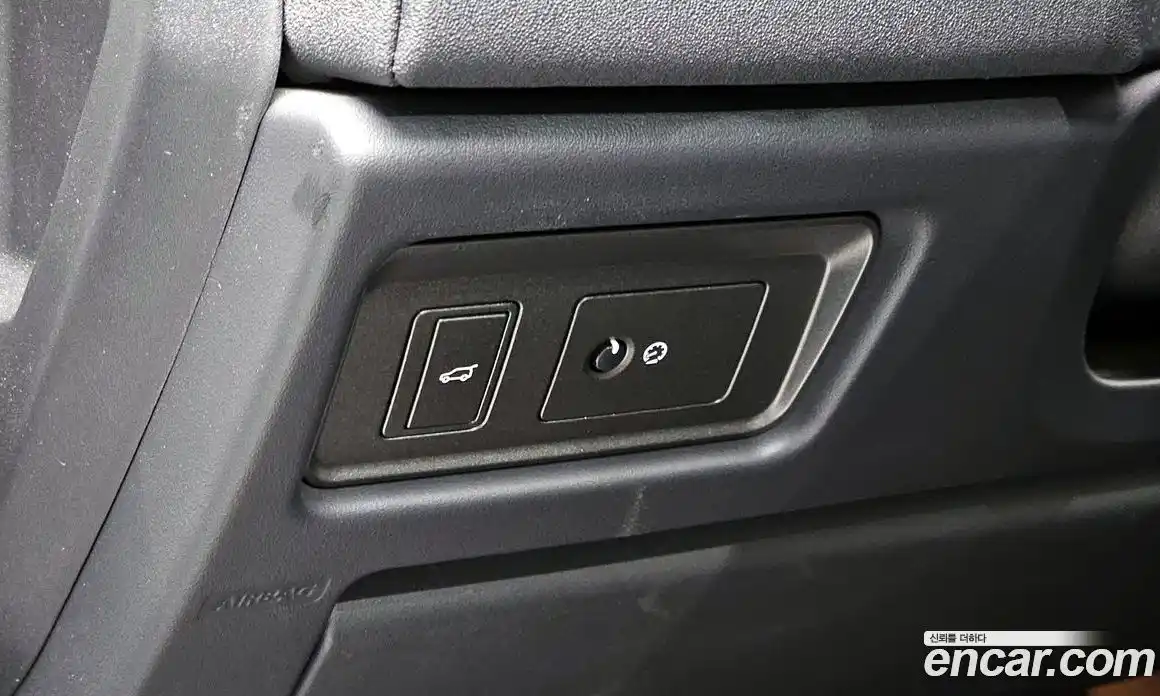 Land Rover Range Rover Evoque 2018 2.0 автомат (гидро), фото 21
