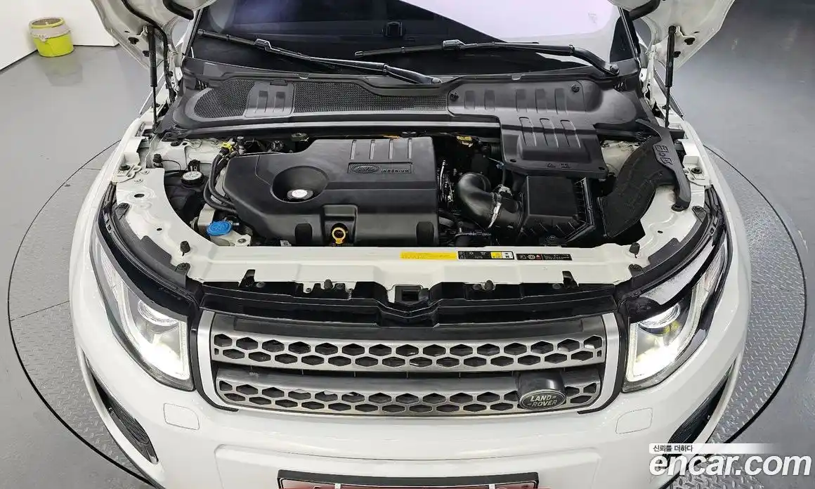 Land Rover Range Rover Evoque 2018 2.0 автомат (гидро), фото 5
