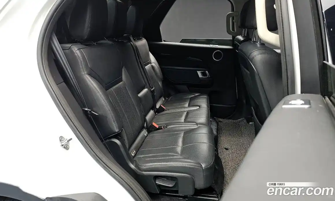 Land Rover Discovery 2018 2.0 автомат (гидро), фото 11