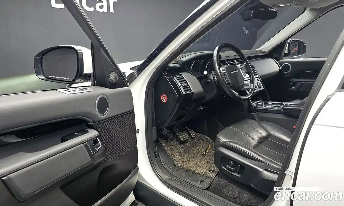 Land Rover Discovery 2018 2.0 автомат (гидро), фото 10