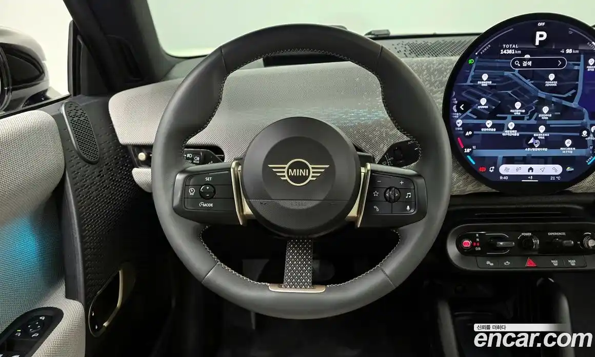 Mini Cooper 2024 0.1 автомат (гидро), фото 13