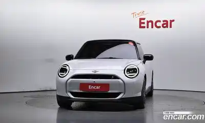 Mini Cooper 2024 0.1 автомат (гидро), миниатюра 3