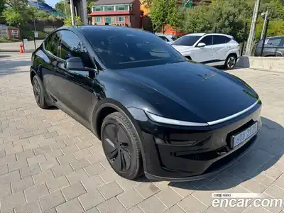 Tesla Model Y 2026 гидро, миниатюра 3