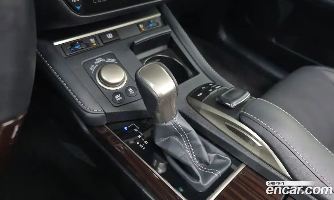 Lexus ES 2018 2.5 гидро, фото 12