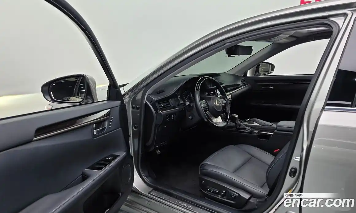 Lexus ES 2018 2.5 гидро, фото 13